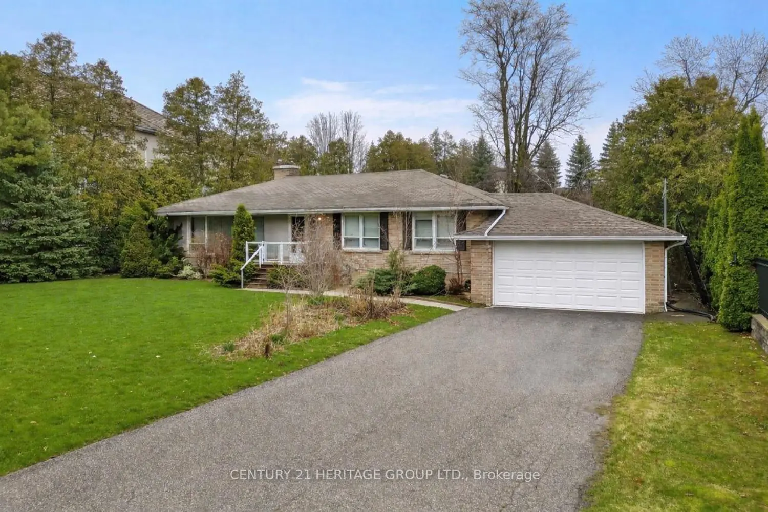 19 Oakbank Road photo 3