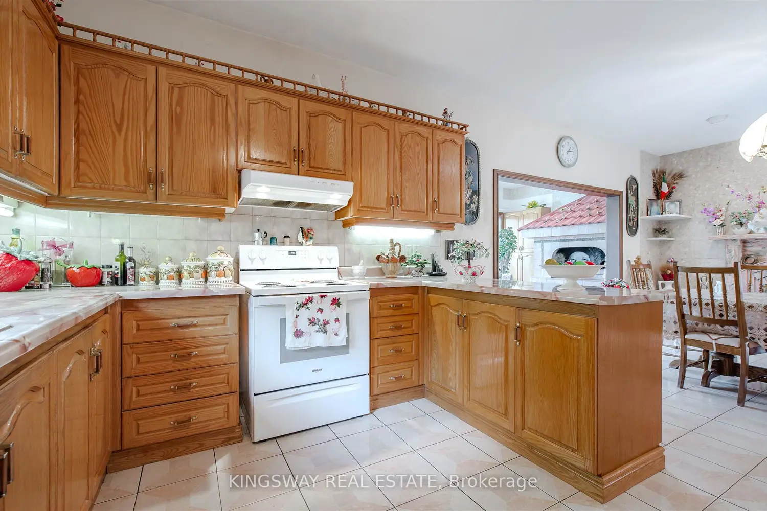 27 Mulholland Avenue photo 3