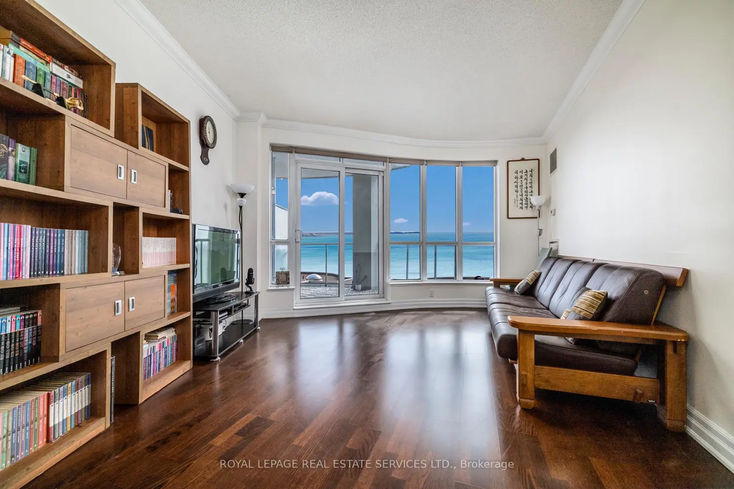 2087 Lake Shore Boulevard 1504 photo 2
