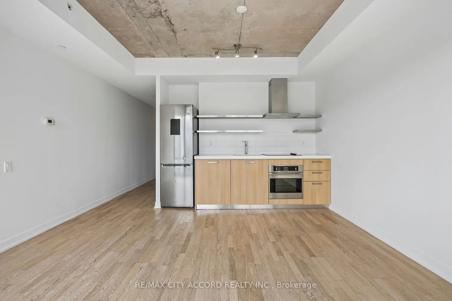 Additional image 11 of 560 King Street 718