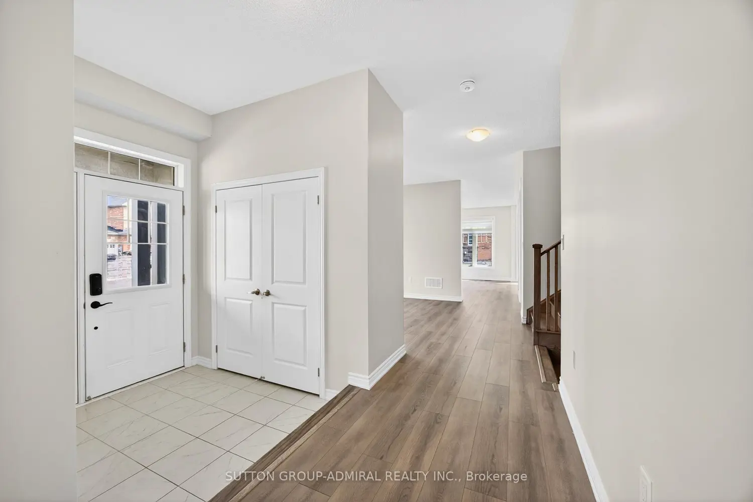 2237 Grainger Loop photo 2
