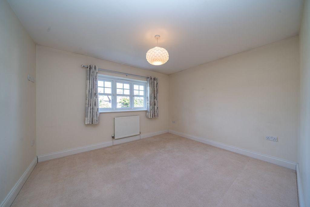 Additional image 11 of 4 bed detached house for saleOstlers Close, Hemel Hempstead, Hertfordshire HP3