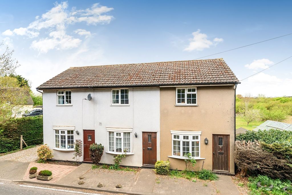 2 bed terraced house for saleHitchin Road, Henlow SG16