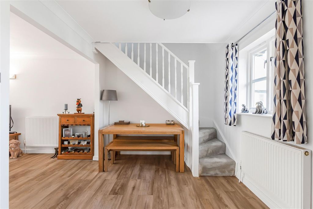Additional image 8 of 2 bed flat for saleCoopers Court, Hertford, Hertford SG14