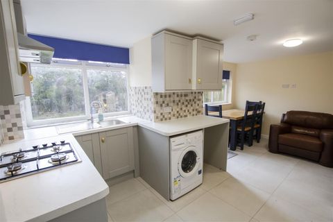 Harborne Lane, Selly Oak, Birmingham, West Midlands B29
