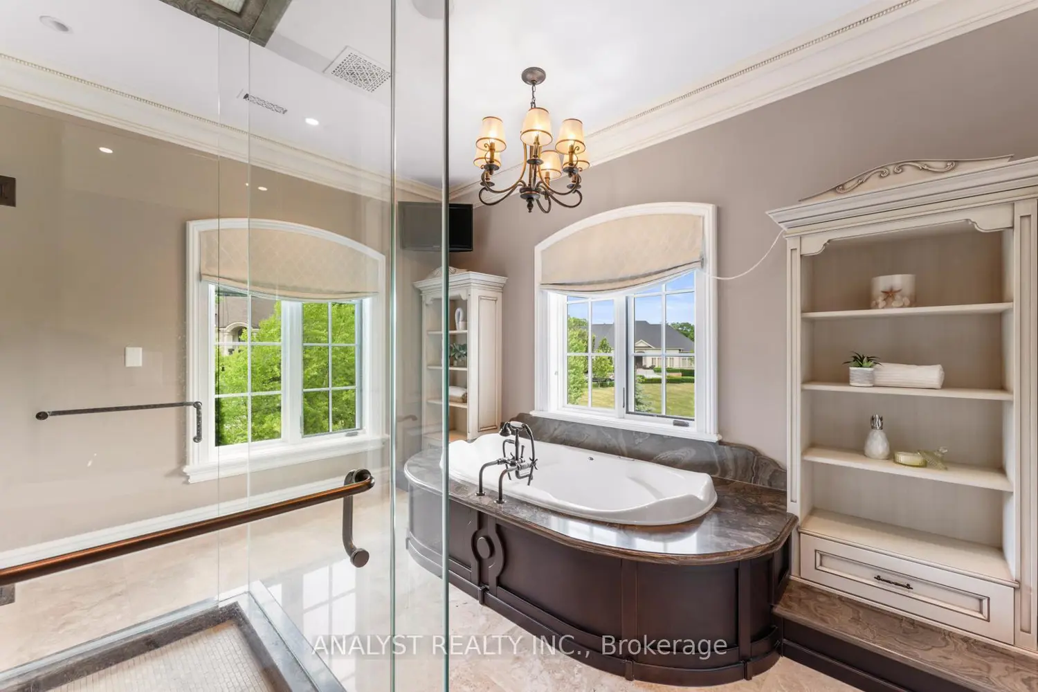 86 Eden Vale Drive photo 5
