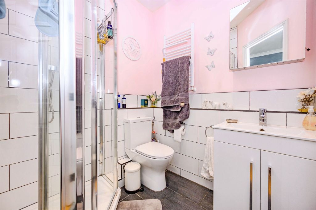 Additional image 8 of 2 bed flat for saleStationers Place, Hemel Hempstead HP3