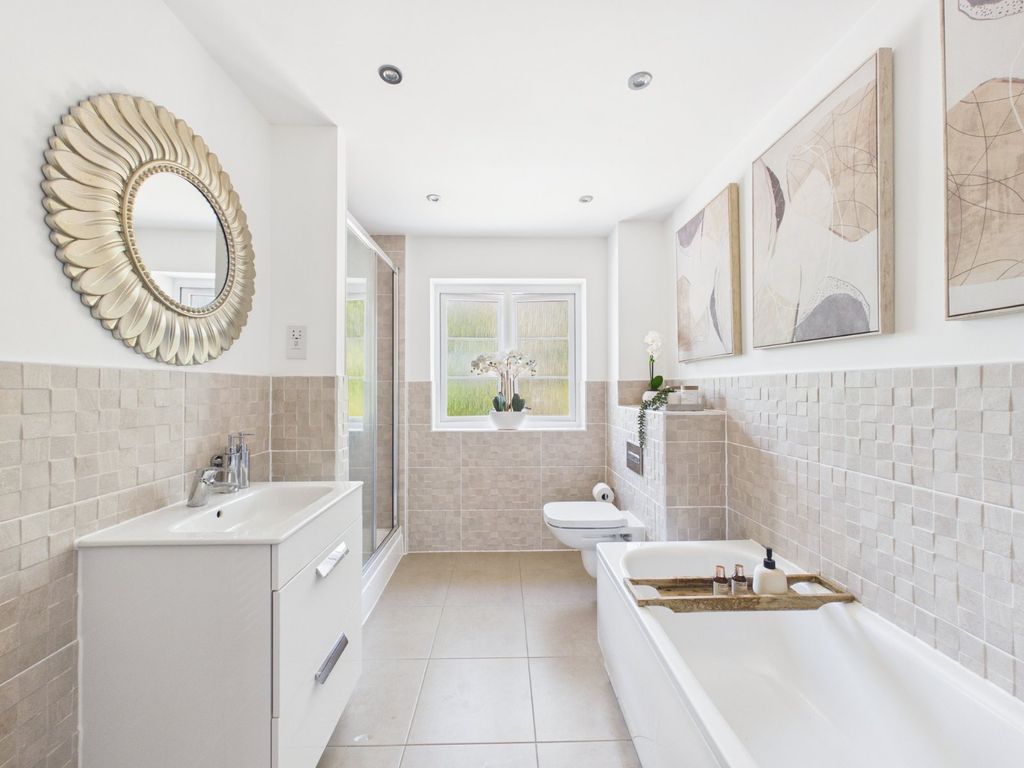 Additional image 14 of 5 bed detached house for saleTrinity Circle, High Wycombe HP11