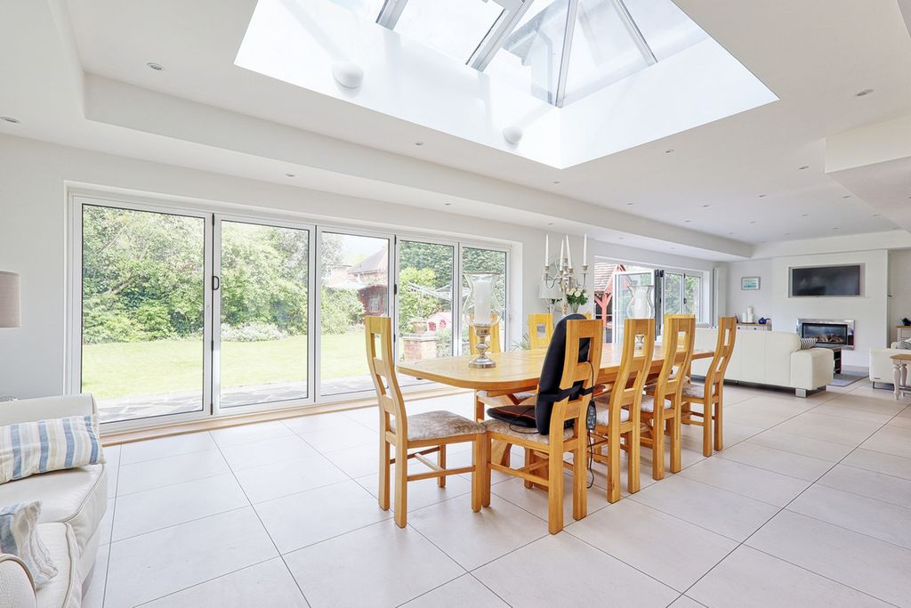 Additional image 5 of 6 bed detached house for saleErnest Road, Emerson Park RM11
