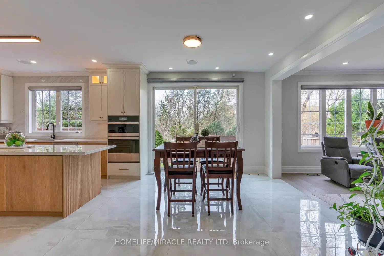 Additional image 10 of 2299 Glazebrook Circle