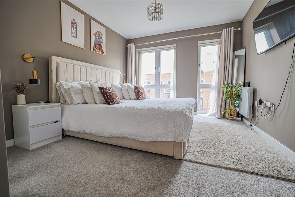 Additional image 15 of 2 bed flat for saleFrogmore Road, Hemel Hempstead HP3