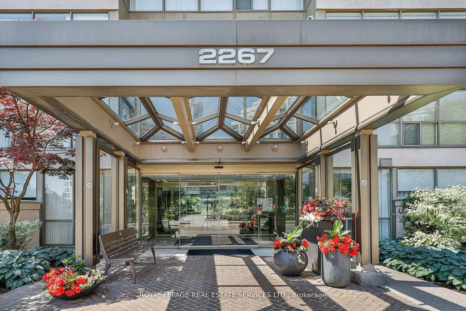 2267 Lake Shore Boulevard 707