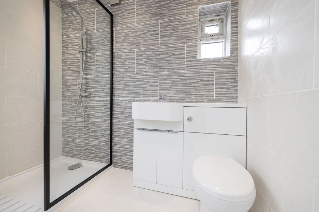 Additional image 24 of 5 bed semi-detached house for saleNelson Road, Hounslow TW3