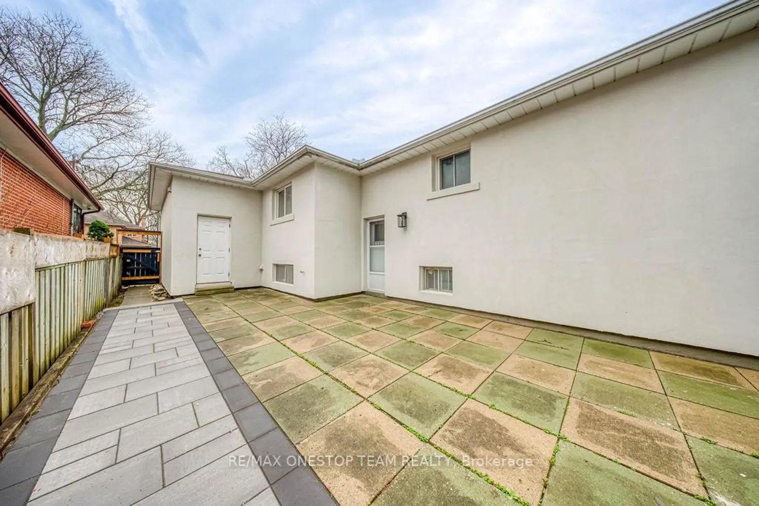 Additional image 17 of 238 Dunview Avenue