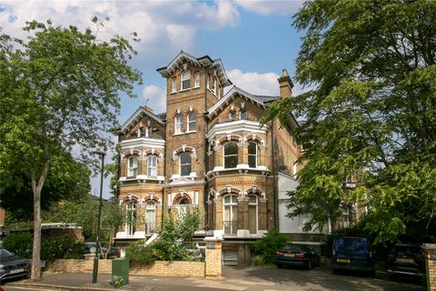 Rosslyn Road, St Margarets TW1