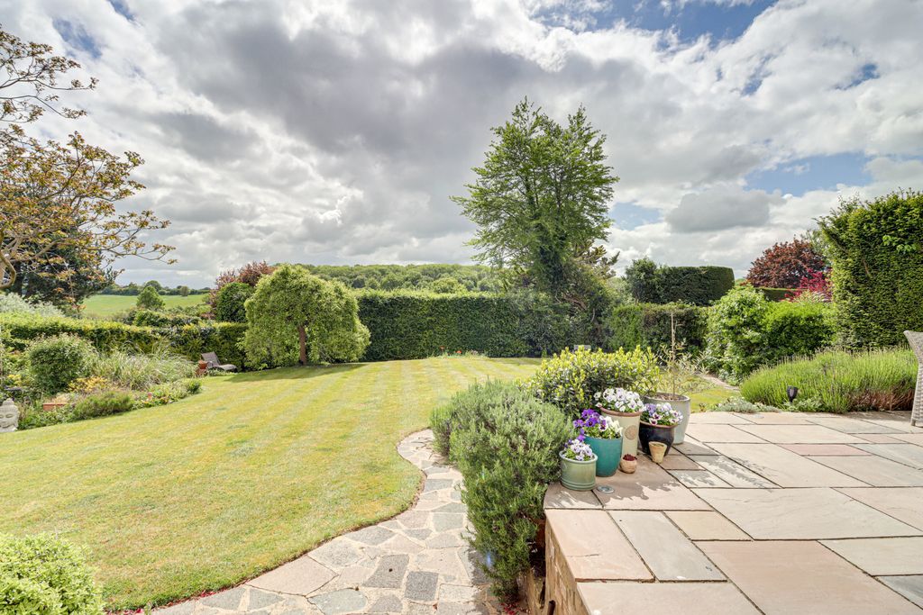 Additional image 32 of 4 bed detached house for saleHighclere Drive, Hemel Hempstead HP3