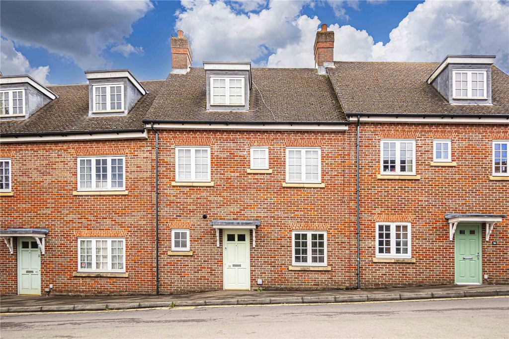 1 bed maisonette for saleRoughdown Road, Boxmoor, Hemel Hempstead, Hertfordshire HP3