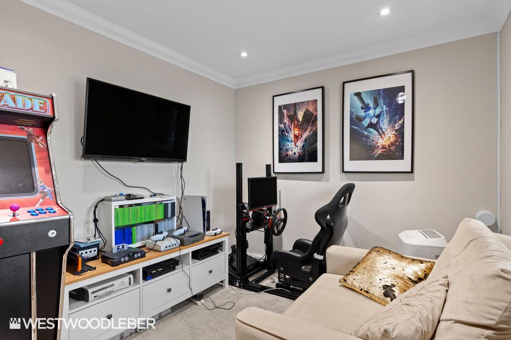 Additional image 12 of 4 bed detached house for saleDerby Road, Hoddesdon EN11