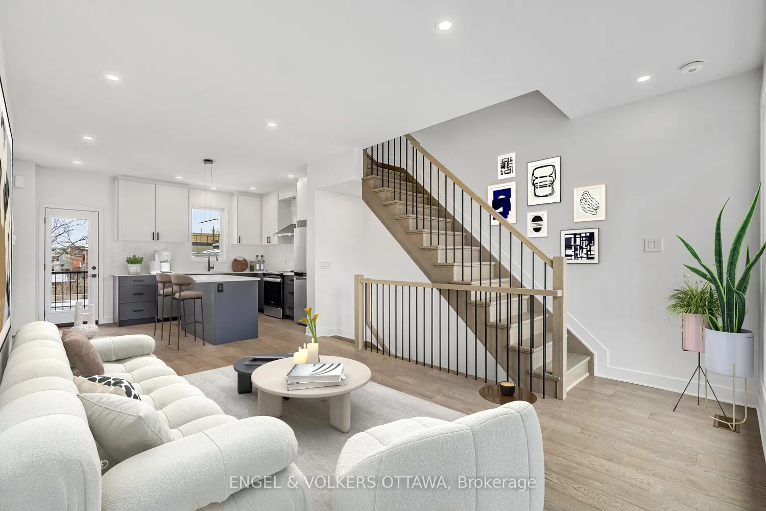 71 Parent Avenue photo 5
