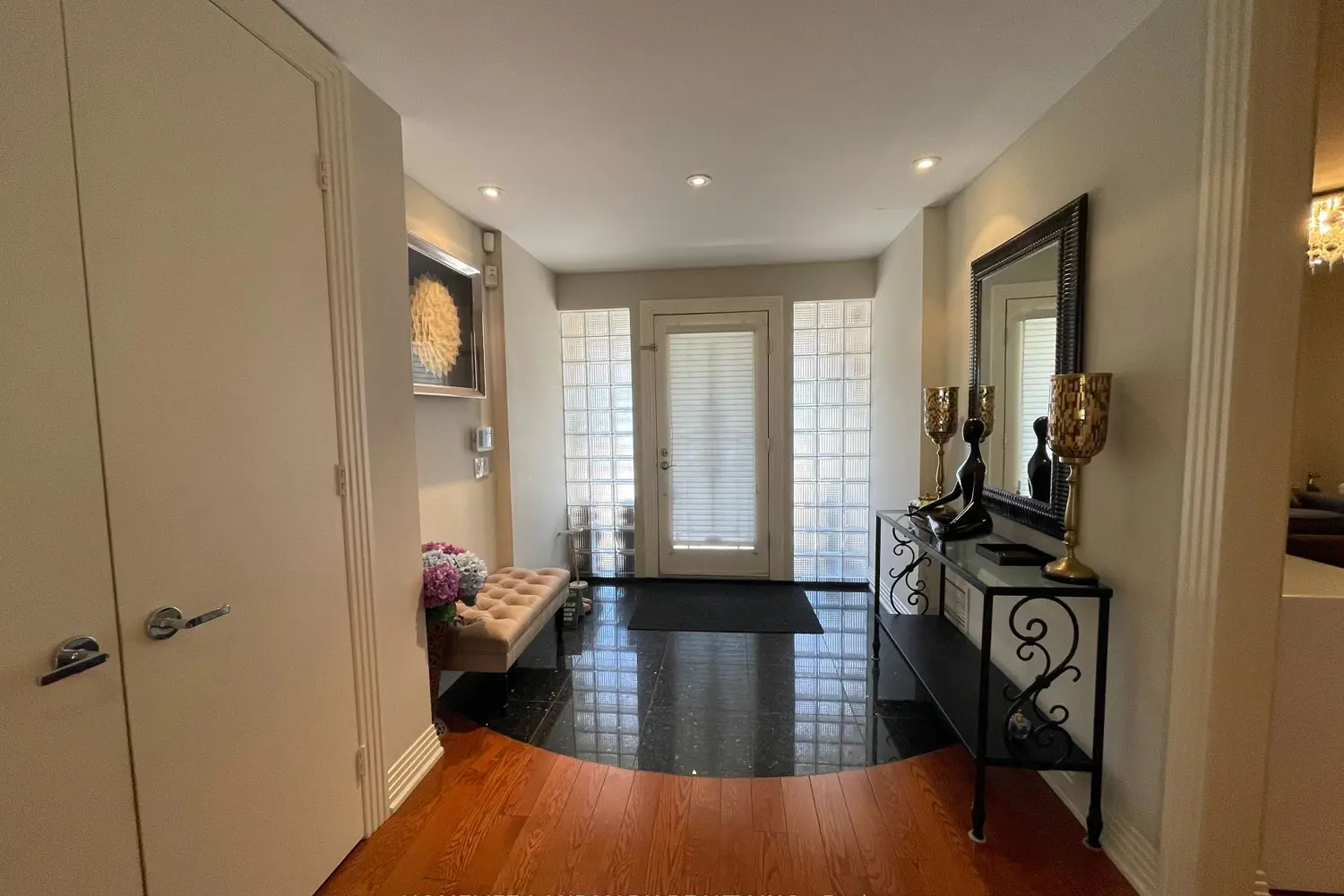 35 Gardiner Road photo 3