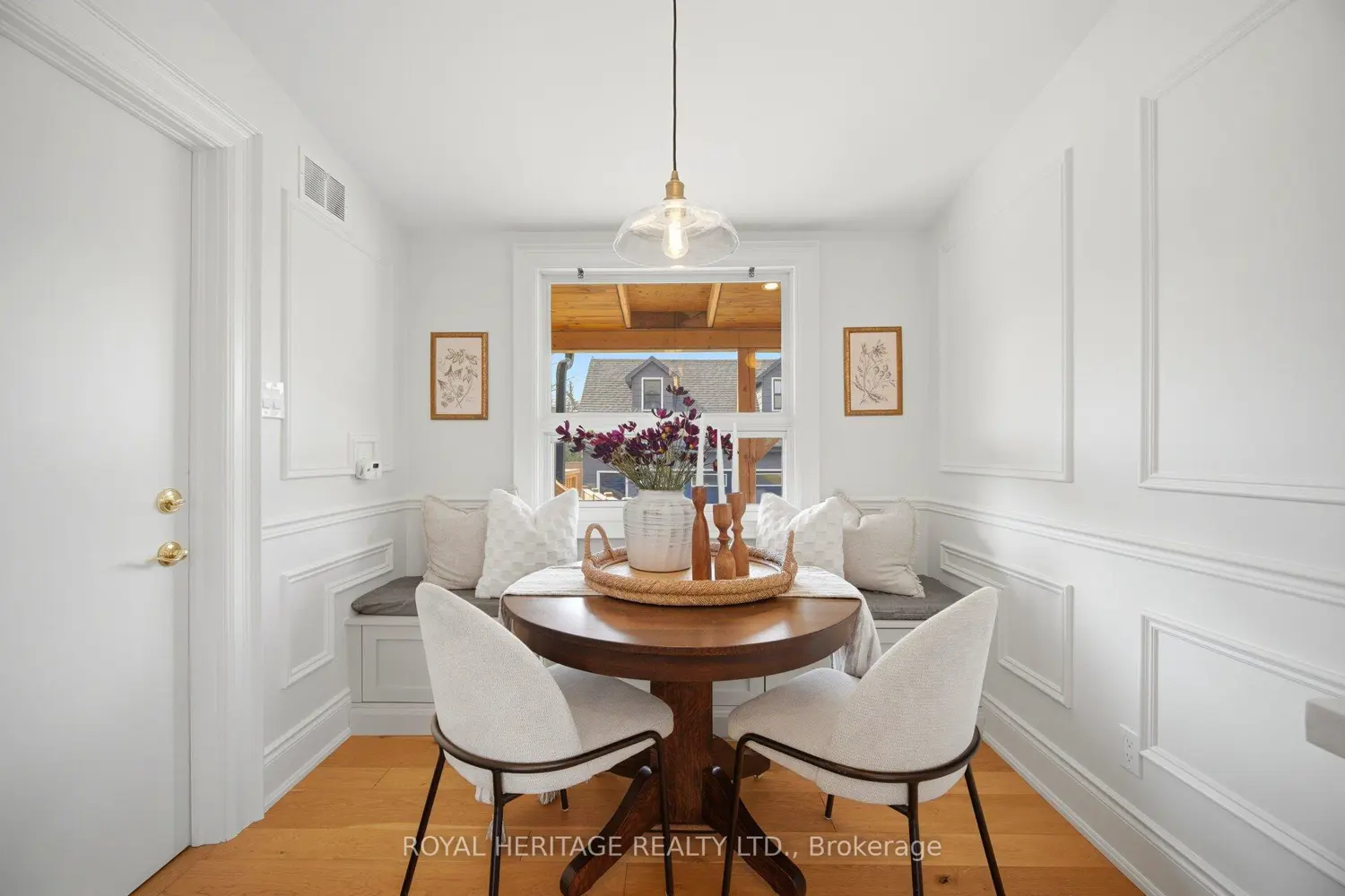 867 Parklane Avenue photo 5
