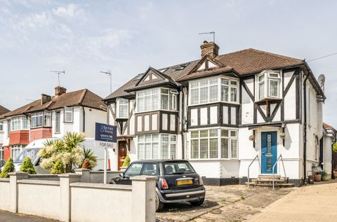 Rushgrove Avenue, Colindale NW9