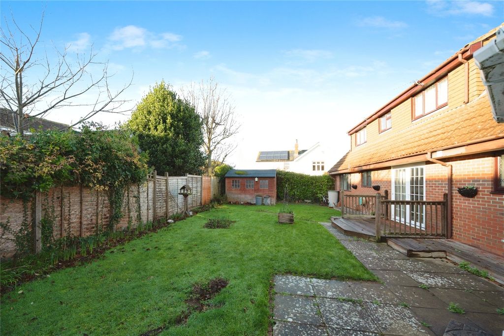 Additional image 13 of 4 bed detached house for saleMarine Walk, Hayling Island, Hampshire PO11