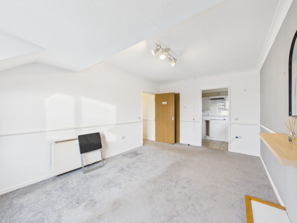 Additional image 3 of 1 bed flat for saleAlbion Court, Anlaby Common, Hull HU4