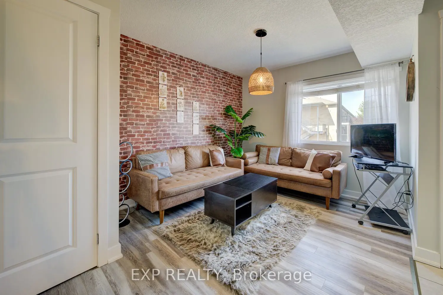 185 Windale Crescent 6A photo 4