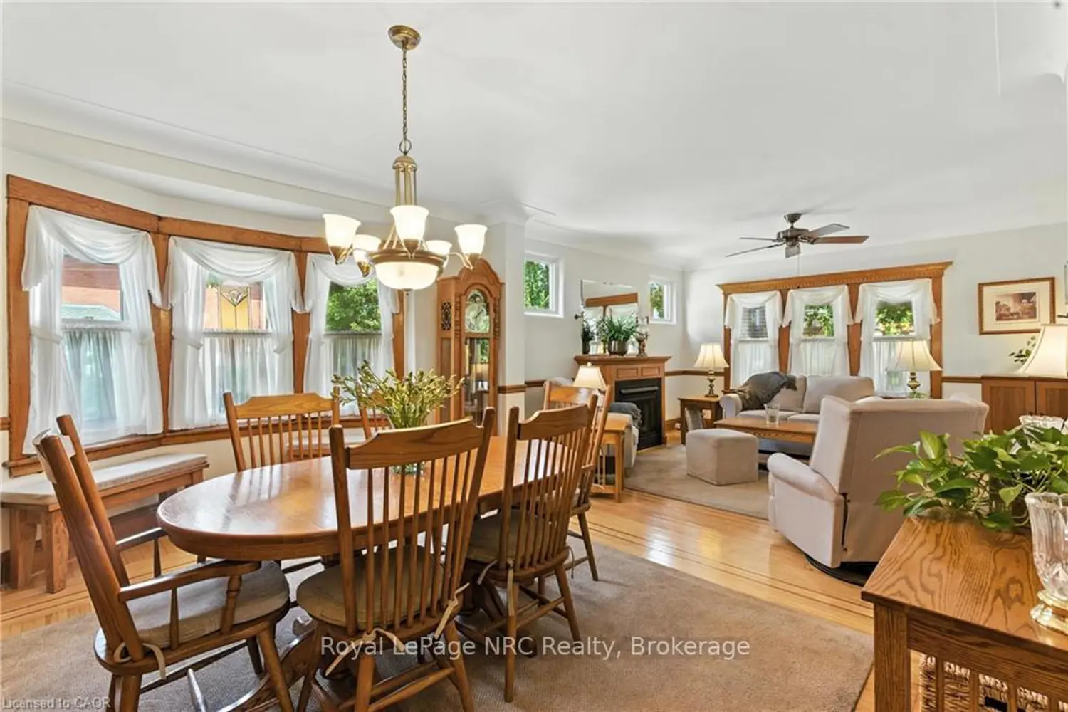 98 Kensington Avenue photo 4