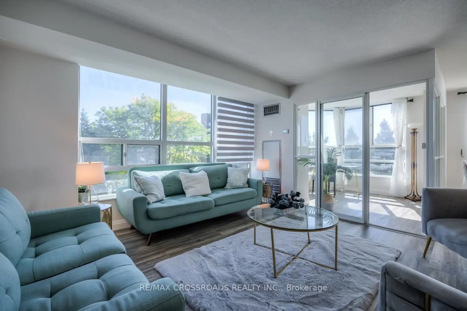 Additional image 3 of 7825 Bayview Avenue 304