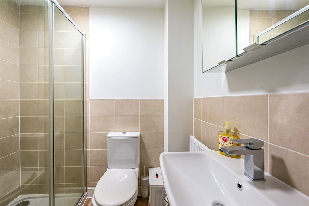 Additional image 12 of 4 bed detached house for saleViney Close, Hook, Hampshire RG27