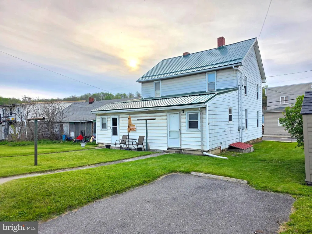 14818 Broadway Avenue SW, Midland, MD 21532