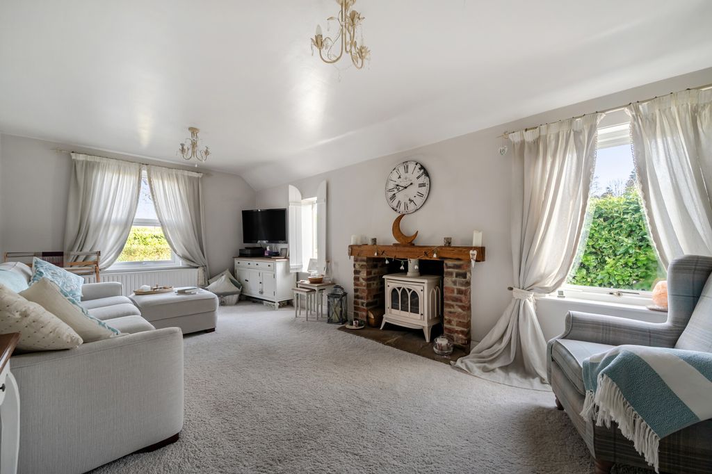 Additional image 3 of 4 bed detached house for saleClovelly Road, Hindhead GU26