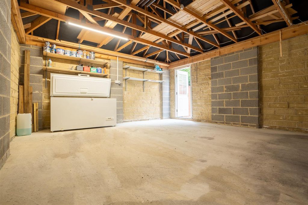 Additional image 32 of 4 bed detached house for saleBrodley Close, Hipperholme, Halifax HX3