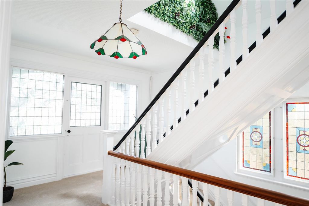 Additional image 27 of 6 bed semi-detached house for saleFerriby Road, Hessle HU13