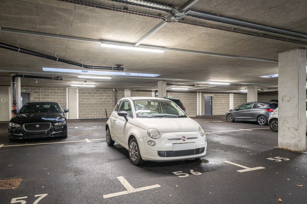 Additional image 13 of 2 bed flat for saleRegents House Frogmore Road, Hemel Hempstead, Hertfordshire HP3