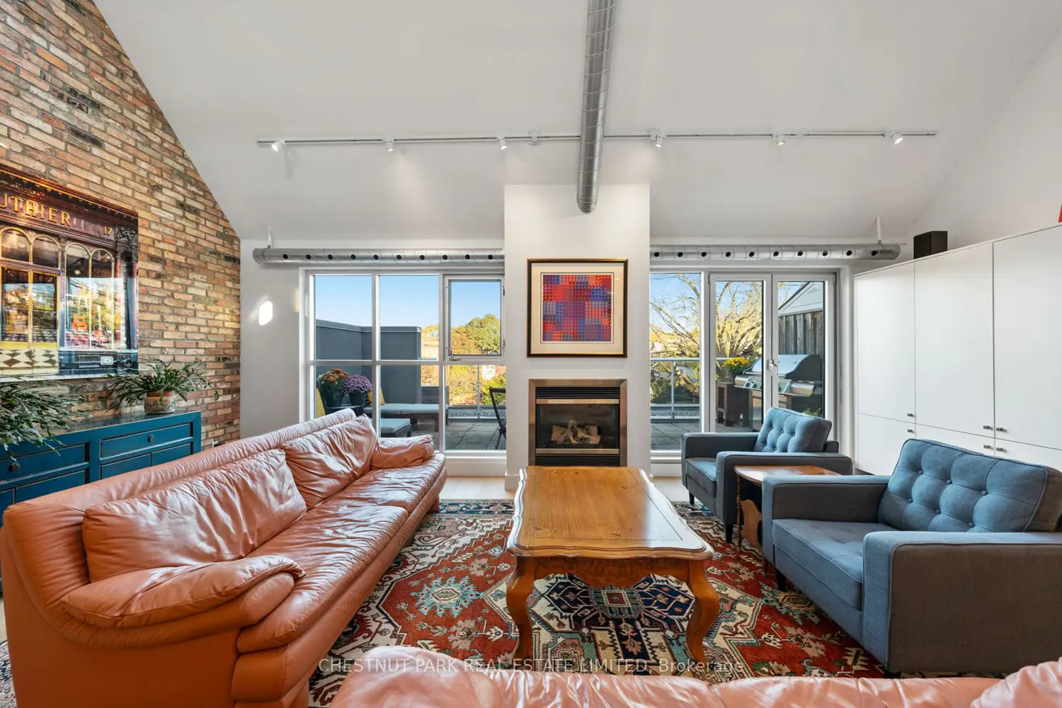 Additional image 4 of 1852 Queen Street 304