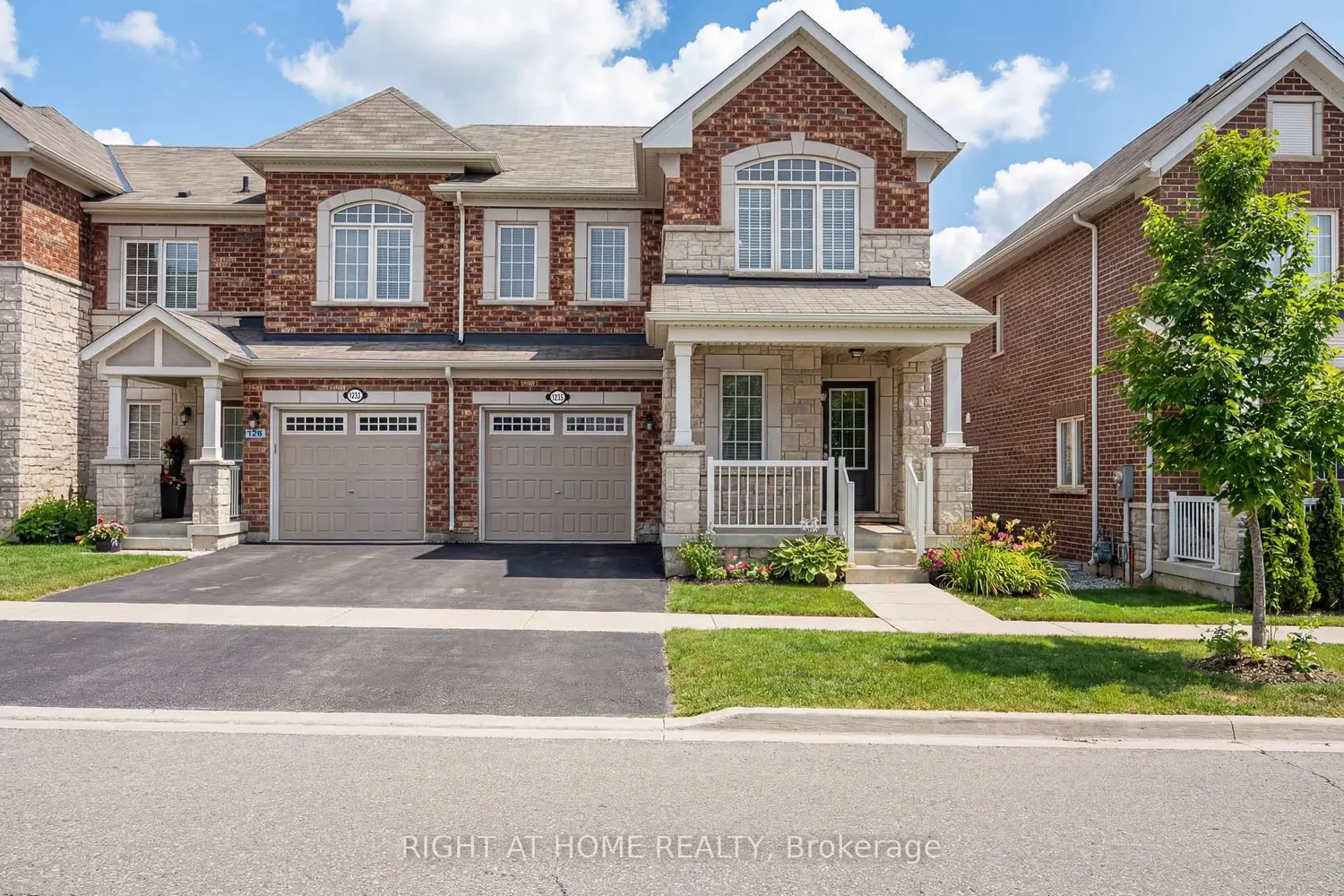 1235 Mulroney Heights