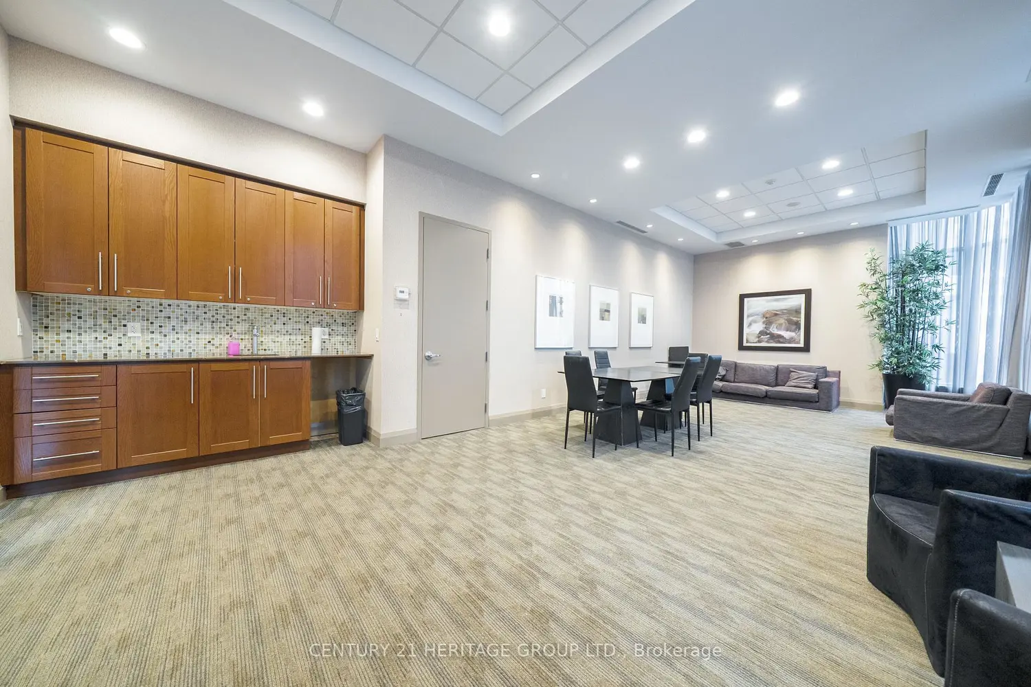 Additional image 14 of 5791 Yonge Street 306