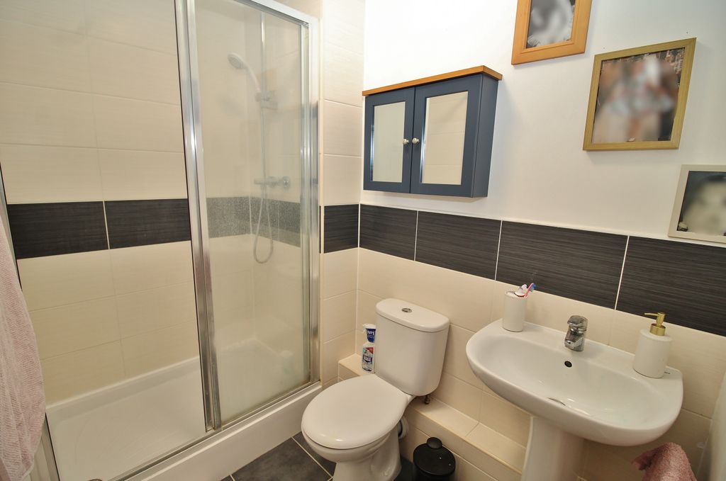 Additional image 9 of 2 bed flat for saleFreeley Road, Havant PO9