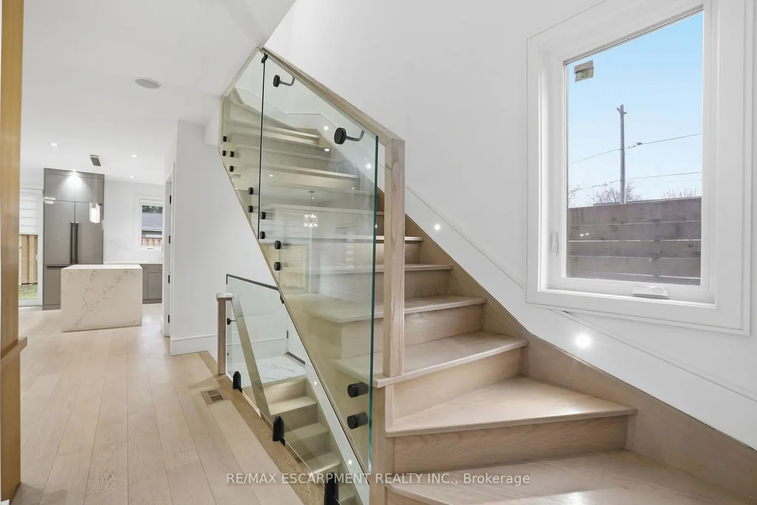 10A Benson Avenue photo 4