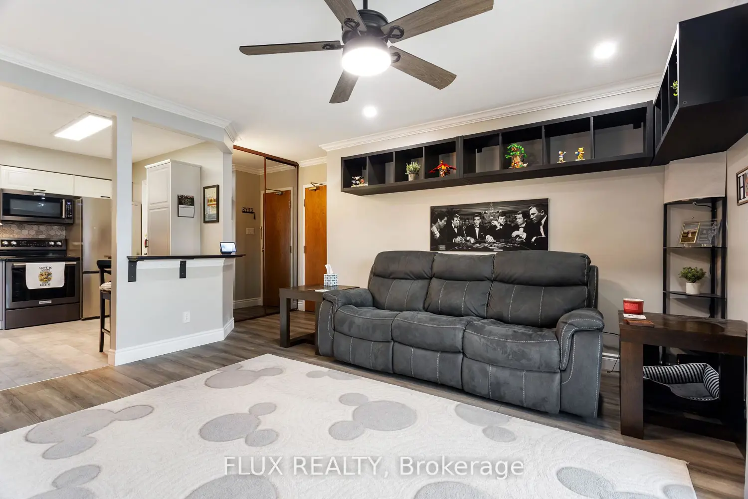 50 Campbell Court 312 photo 4