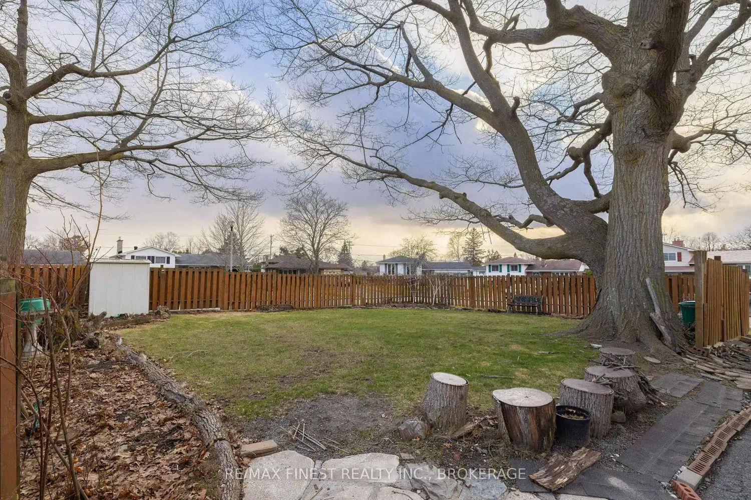 628 Stanford Street photo 4