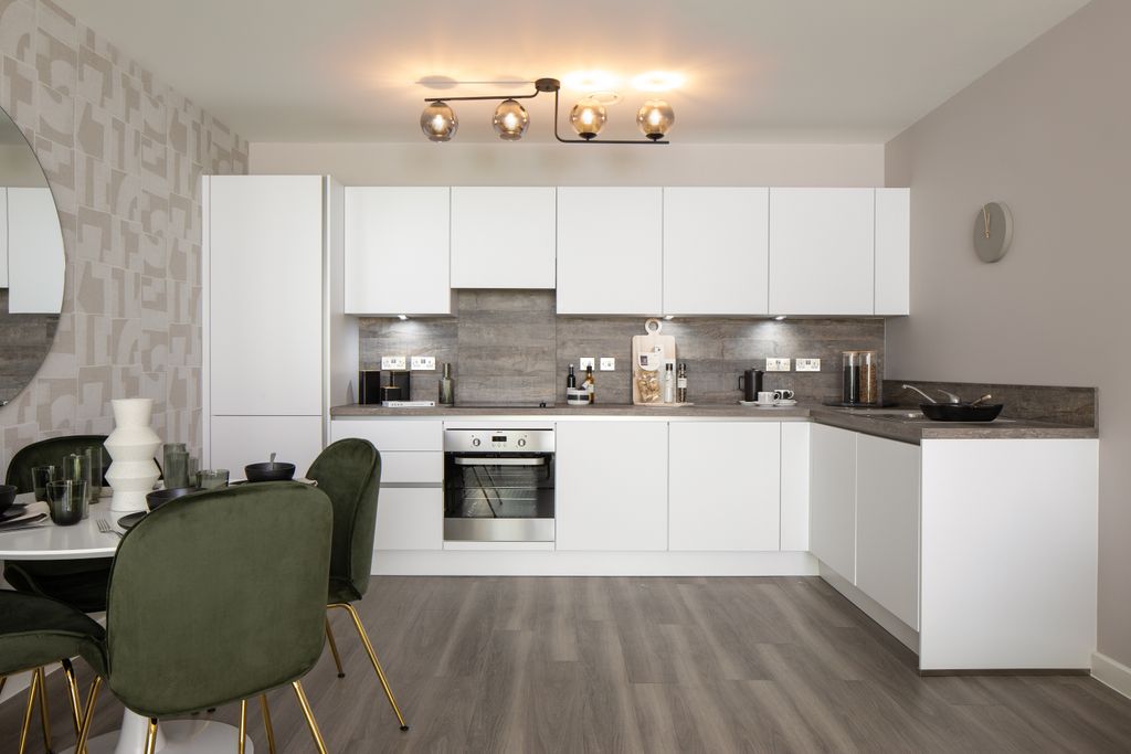 Additional image 5 of 3 bed flat for saleNestles Avenue, Hayes UB3