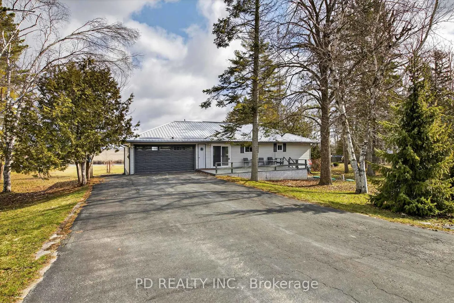 200 Charlore Park Drive photo 2