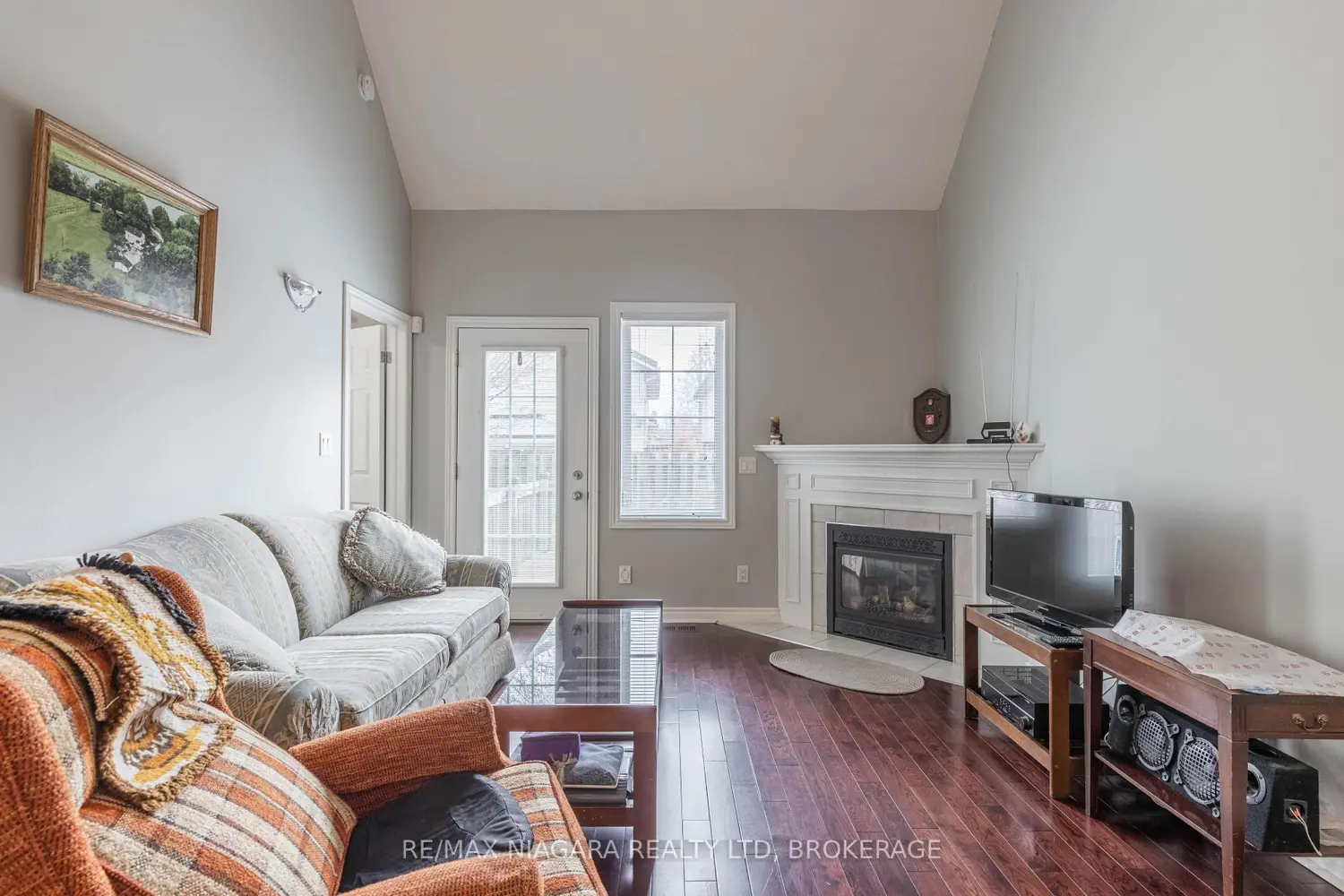 Additional image 7 of 8142 Costabile Drive 16