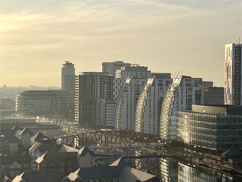 65 Furness Quay, Salford M50