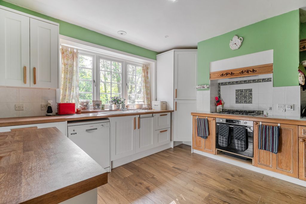 Additional image 5 of 5 bed detached house for saleHindhead Road, Hindhead GU26