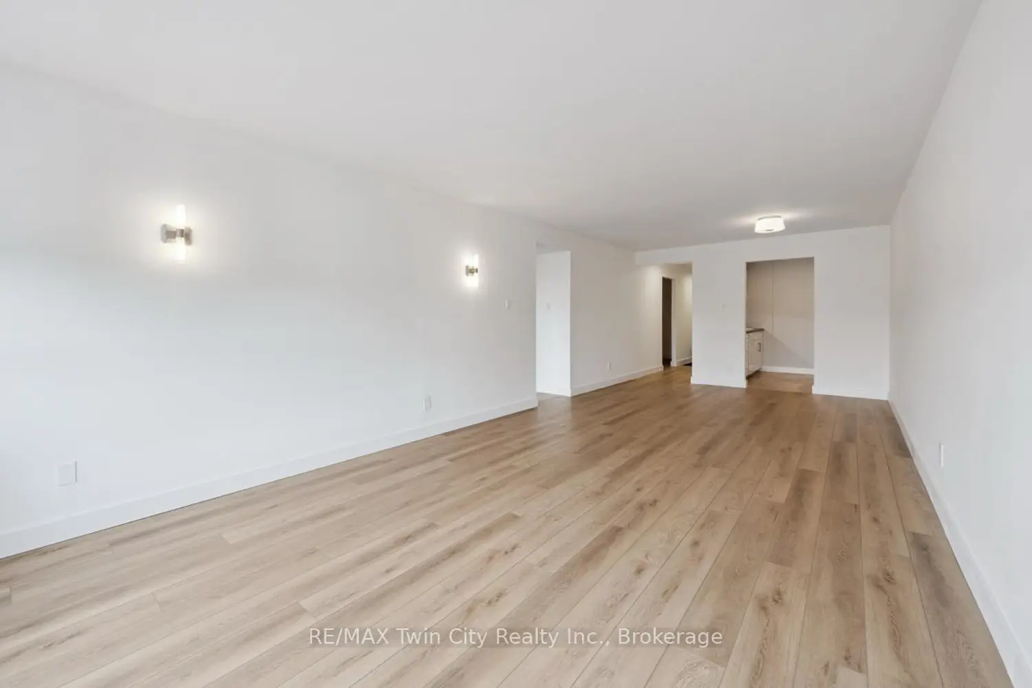 358 Waterloo Avenue 902 photo 5
